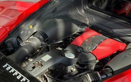 Ferrari F8, 2021 год, 25 900 000 рублей, 9 фотография