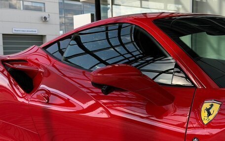 Ferrari F8, 2021 год, 25 900 000 рублей, 16 фотография