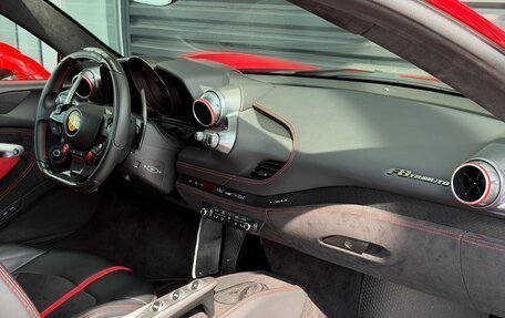Ferrari F8, 2021 год, 25 900 000 рублей, 28 фотография