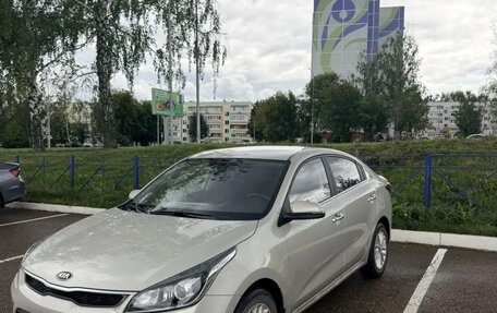 KIA Rio IV, 2020 год, 1 585 000 рублей, 3 фотография
