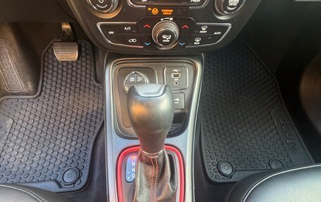 Jeep Compass II, 2018 год, 2 200 000 рублей, 13 фотография