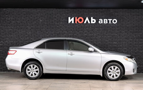 Toyota Camry, 2011 год, 1 150 000 рублей, 10 фотография