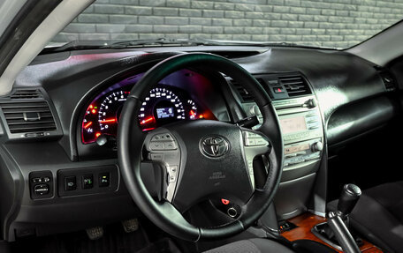 Toyota Camry, 2011 год, 1 150 000 рублей, 13 фотография