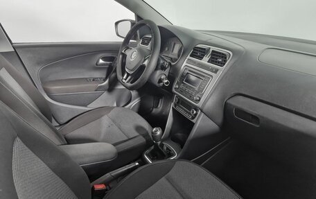 Volkswagen Polo VI (EU Market), 2015 год, 909 000 рублей, 10 фотография
