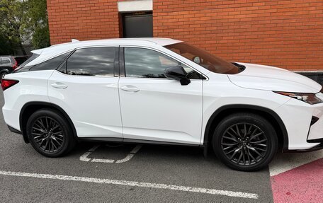 Lexus RX IV рестайлинг, 2017 год, 3 200 000 рублей, 2 фотография