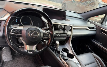 Lexus RX IV рестайлинг, 2017 год, 3 200 000 рублей, 4 фотография