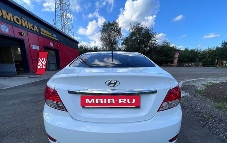 Hyundai Solaris II рестайлинг, 2013 год, 800 000 рублей, 4 фотография