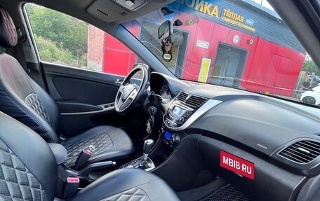 Hyundai Solaris II рестайлинг, 2013 год, 800 000 рублей, 8 фотография