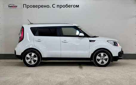 KIA Soul II рестайлинг, 2017 год, 1 380 000 рублей, 3 фотография