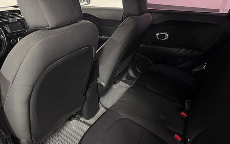 KIA Soul II рестайлинг, 2017 год, 1 380 000 рублей, 18 фотография