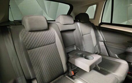 Volkswagen Tiguan II, 2017 год, 1 629 000 рублей, 16 фотография