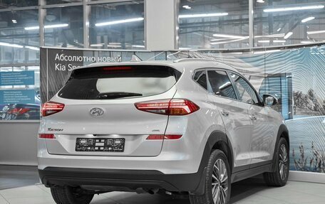 Hyundai Tucson III, 2018 год, 1 999 000 рублей, 6 фотография