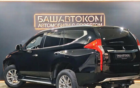 Mitsubishi Pajero Sport III рестайлинг, 2018 год, 2 659 000 рублей, 7 фотография