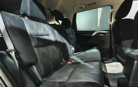 Mitsubishi Pajero Sport III рестайлинг, 2018 год, 2 659 000 рублей, 18 фотография