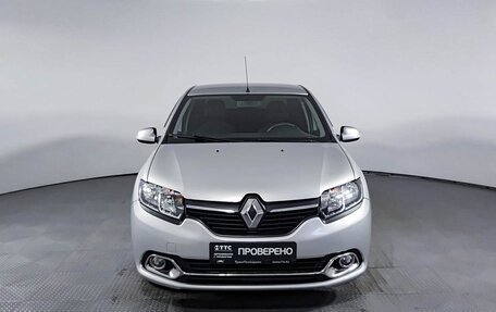 Renault Logan II, 2015 год, 650 000 рублей, 2 фотография