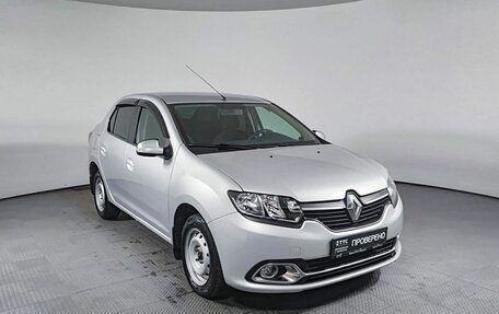 Renault Logan II, 2015 год, 650 000 рублей, 3 фотография