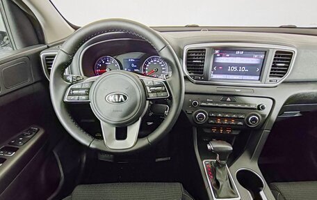 KIA Sportage IV рестайлинг, 2020 год, 2 400 000 рублей, 11 фотография