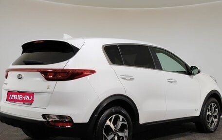 KIA Sportage IV рестайлинг, 2020 год, 2 400 000 рублей, 5 фотография