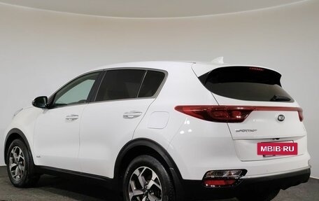 KIA Sportage IV рестайлинг, 2020 год, 2 400 000 рублей, 7 фотография
