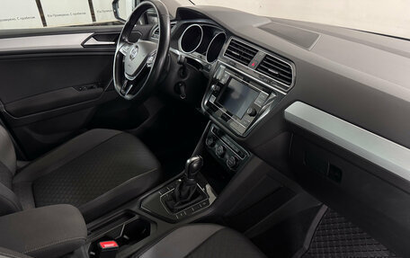 Volkswagen Tiguan II, 2018 год, 2 174 000 рублей, 9 фотография