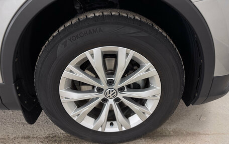 Volkswagen Tiguan II, 2018 год, 2 174 000 рублей, 29 фотография