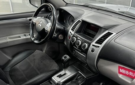 Mitsubishi Pajero Sport II рестайлинг, 2012 год, 1 499 900 рублей, 17 фотография