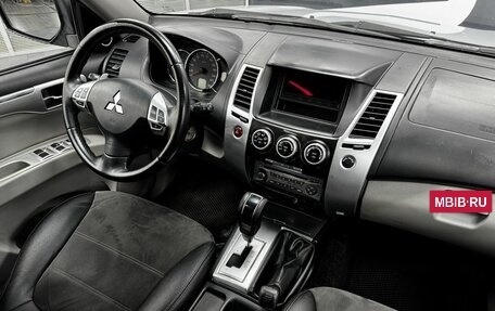 Mitsubishi Pajero Sport II рестайлинг, 2012 год, 1 499 900 рублей, 19 фотография