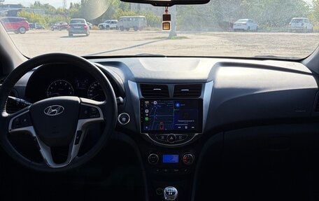 Hyundai Solaris II рестайлинг, 2012 год, 735 000 рублей, 9 фотография