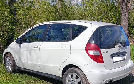 Mercedes-Benz A-Класс, 2012 год, 825 000 рублей, 4 фотография