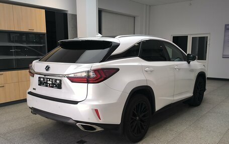 Lexus RX IV рестайлинг, 2017 год, 3 100 000 рублей, 4 фотография
