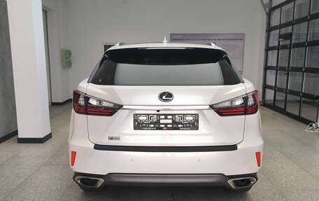 Lexus RX IV рестайлинг, 2017 год, 3 100 000 рублей, 5 фотография