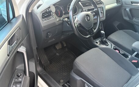 Volkswagen Tiguan II, 2018 год, 2 415 000 рублей, 12 фотография
