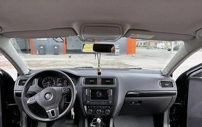 Volkswagen Jetta VI, 2013 год, 1 050 000 рублей, 1 фотография