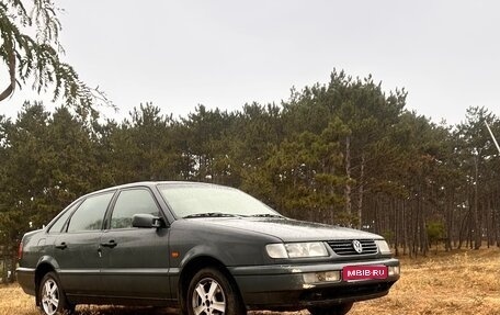 Volkswagen Passat B4, 1996 год, 300 000 рублей, 1 фотография