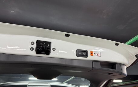 Toyota RAV4, 2025 год, 3 850 000 рублей, 16 фотография