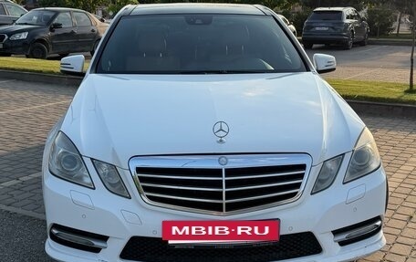 Mercedes-Benz E-Класс, 2012 год, 1 380 000 рублей, 4 фотография