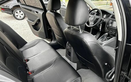 Volkswagen Jetta VI, 2013 год, 1 050 000 рублей, 8 фотография