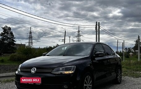 Volkswagen Jetta VI, 2013 год, 1 050 000 рублей, 3 фотография