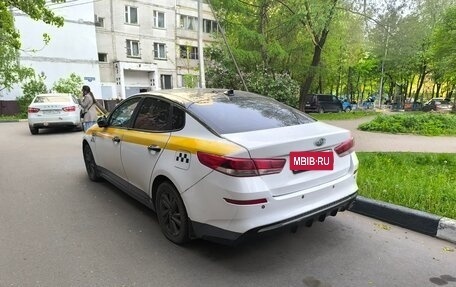 KIA Optima IV, 2019 год, 800 000 рублей, 4 фотография