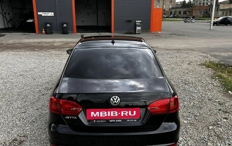 Volkswagen Jetta VI, 2013 год, 1 050 000 рублей, 5 фотография