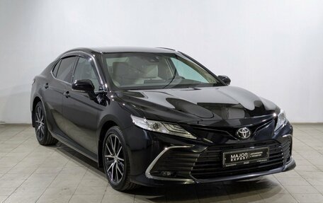 Toyota Camry, 2021 год, 3 200 000 рублей, 10 фотография