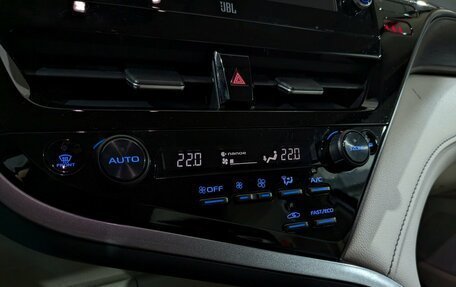 Toyota Camry, 2021 год, 3 200 000 рублей, 19 фотография
