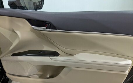 Toyota Camry, 2021 год, 3 200 000 рублей, 25 фотография