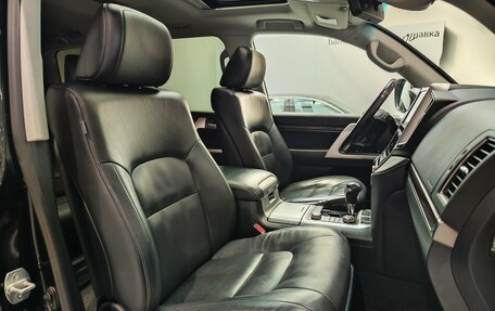 Toyota Land Cruiser 200, 2018 год, 6 300 000 рублей, 12 фотография