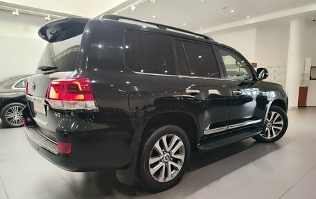 Toyota Land Cruiser 200, 2018 год, 6 300 000 рублей, 6 фотография