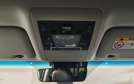 Toyota Land Cruiser 200, 2018 год, 6 300 000 рублей, 18 фотография