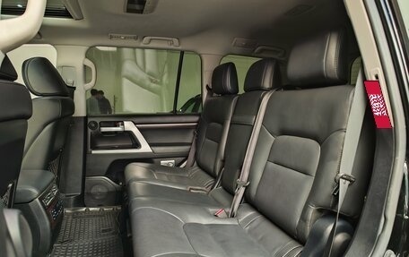 Toyota Land Cruiser 200, 2018 год, 6 300 000 рублей, 8 фотография