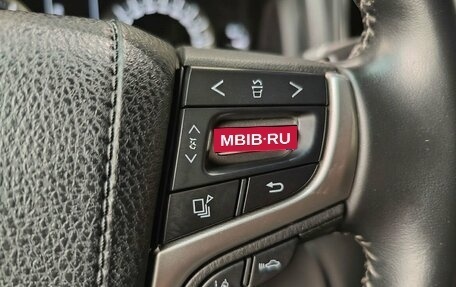 Toyota Land Cruiser 200, 2018 год, 6 300 000 рублей, 20 фотография