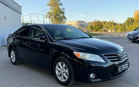 Toyota Camry, 2011 год, 1 280 000 рублей, 4 фотография