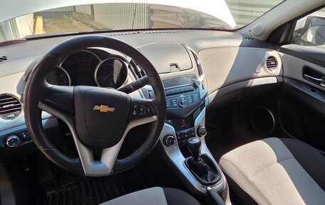Chevrolet Cruze II, 2014 год, 1 100 000 рублей, 5 фотография